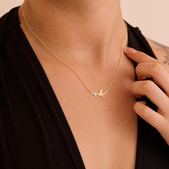 Gold Bird Pendant Necklace with Crystal for Women Minimalist Dainty Jewelry Gift - Picture 2 of 8